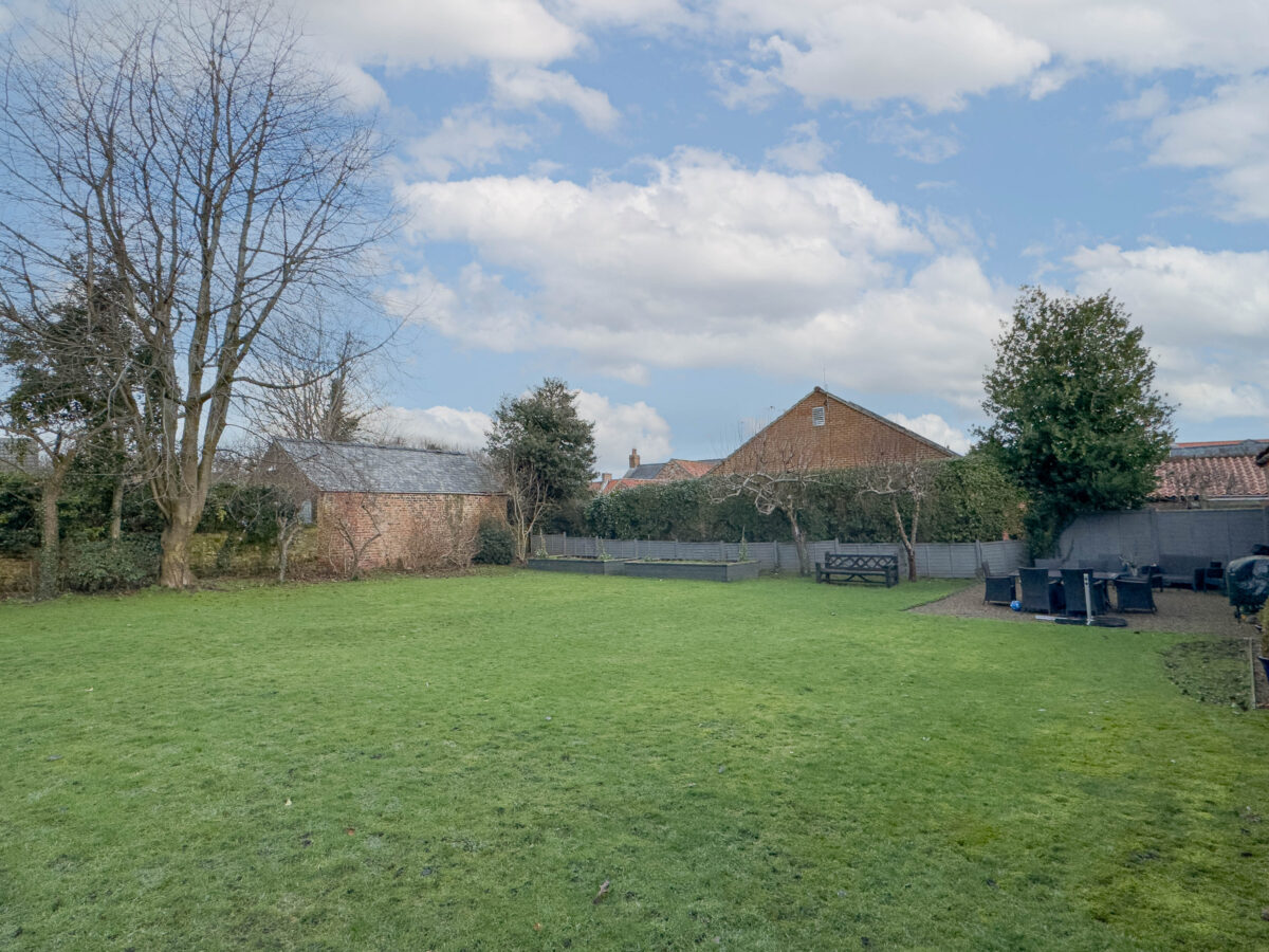 Orchard House and The Stables - Long Street, Topcliffe, YO7